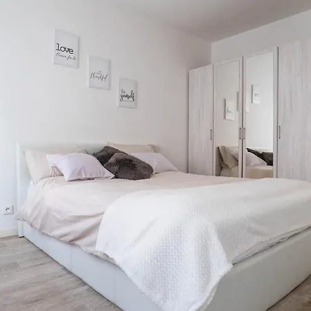 Apartment Golden Location Bagnolet